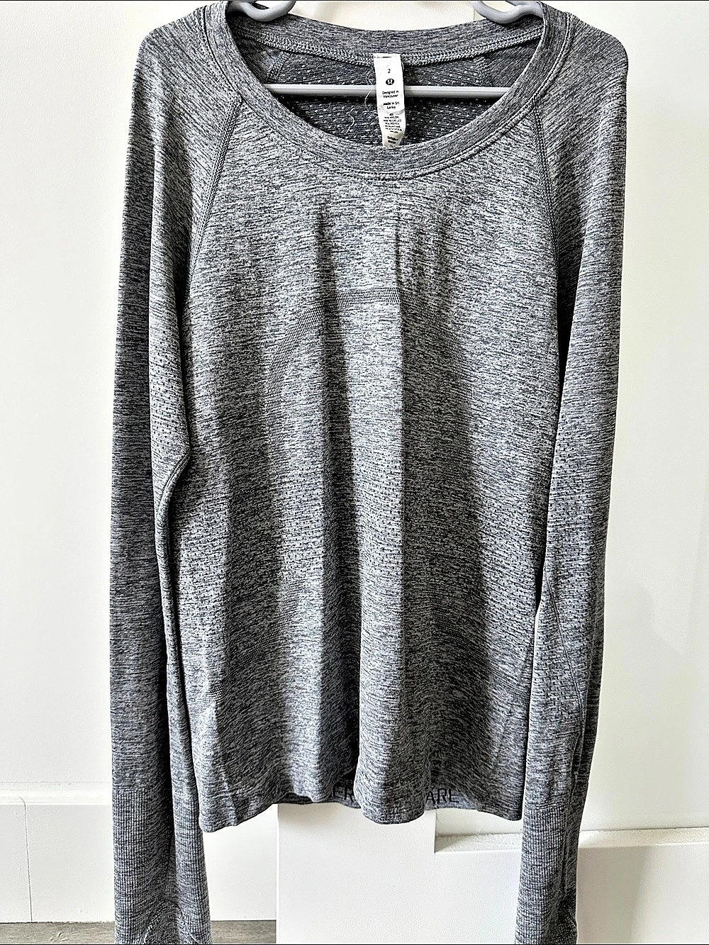 Lululemon Swiftly Tech Long Sleeve Shirt Gray Size 2